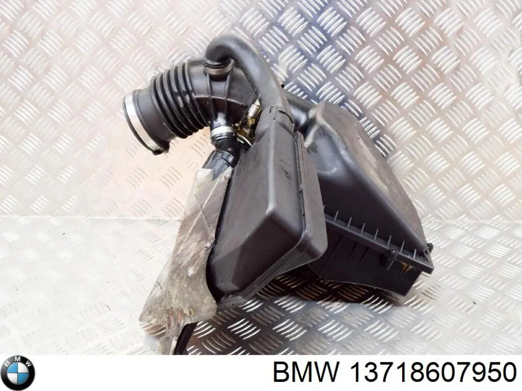 Ressonador de filtro de ar BMW 13718607950 preço, a partir de 141,79 USD