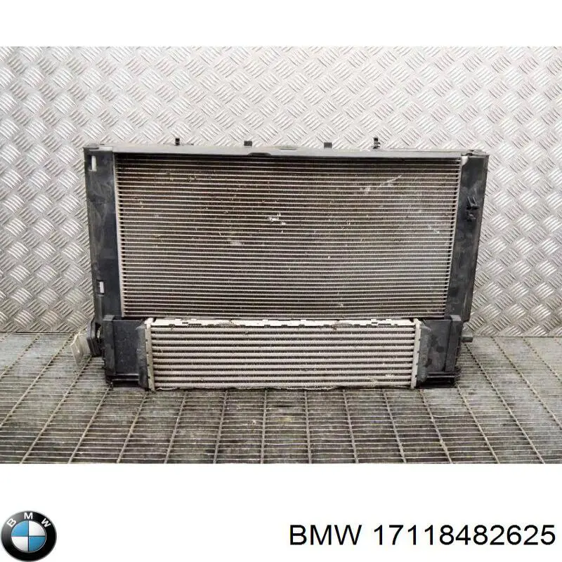 Radiador de esfriamento de motor adicional Polcar 20C3081