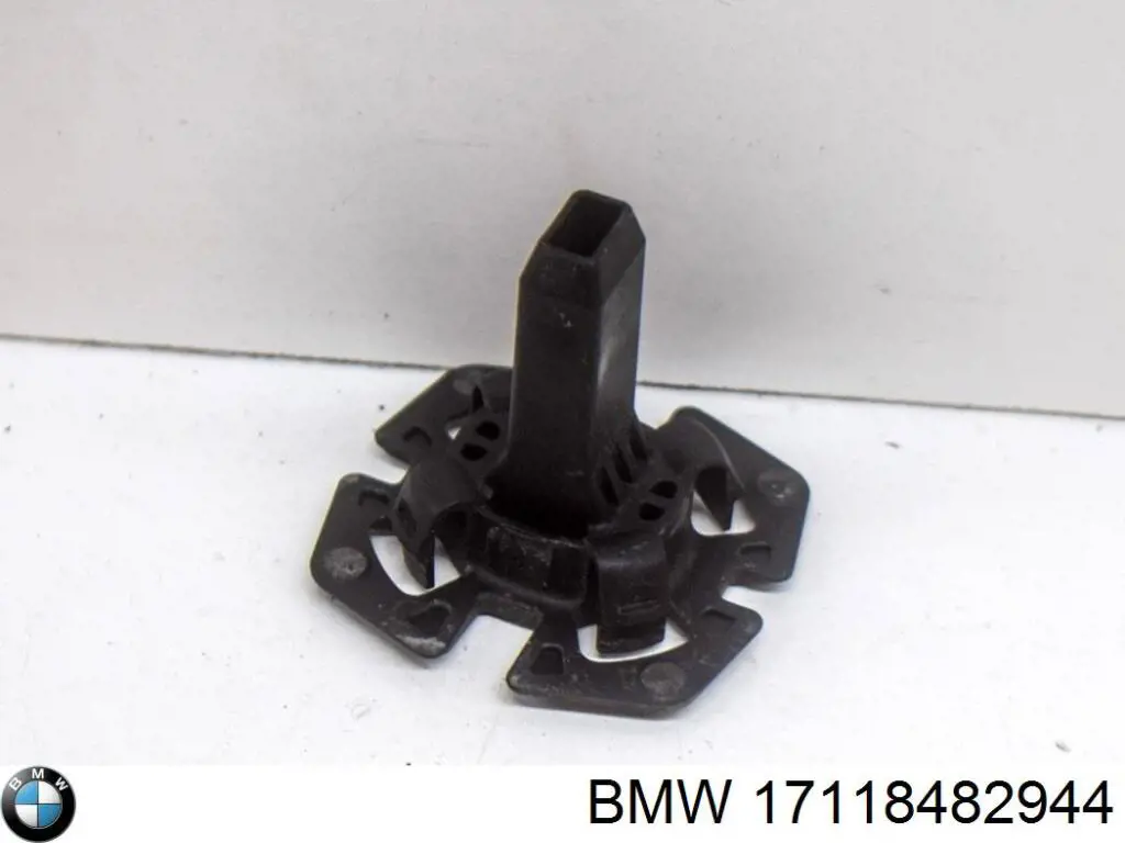 17118482944 BMW Consola do radiador superior