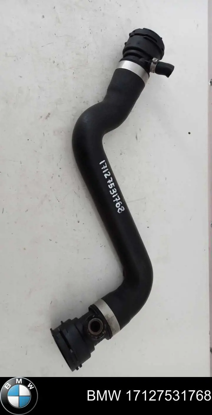 Mangueira (cano derivado) do radiador de esfriamento superior BMW 17127531768 preço, a partir de 78,58 USD