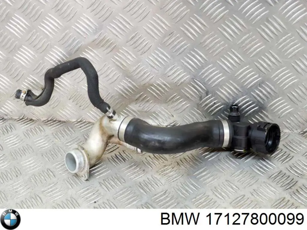 17127800099 BMW Mangueira (cano derivado) do radiador de esfriamento superior