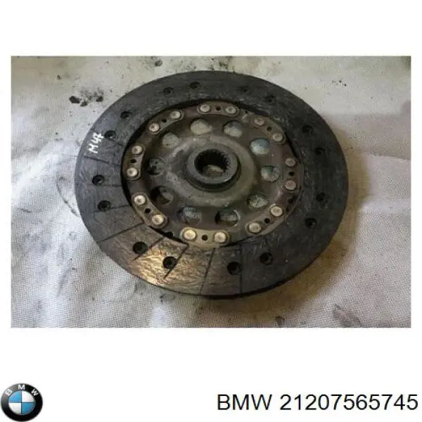 21207565745 BMW Volante de motor