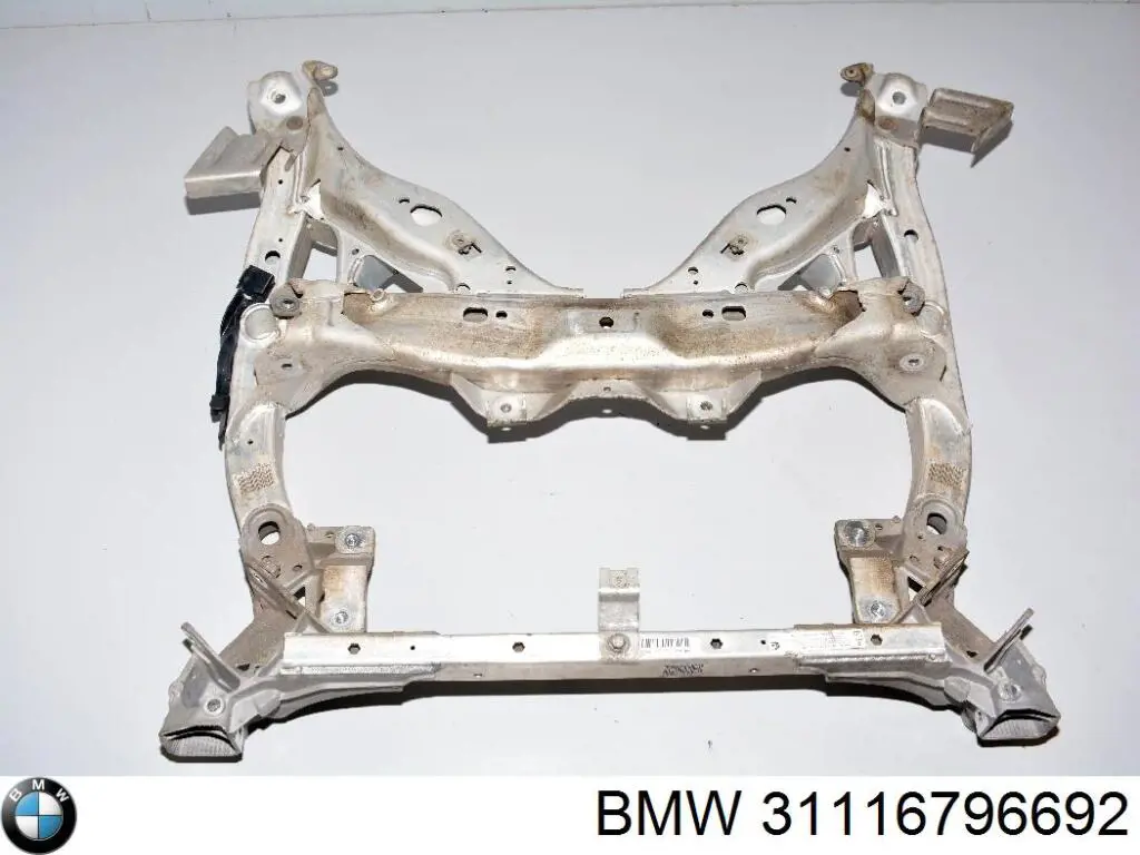 31116796692 BMW Viga de suspensão dianteira (plataforma veicular)