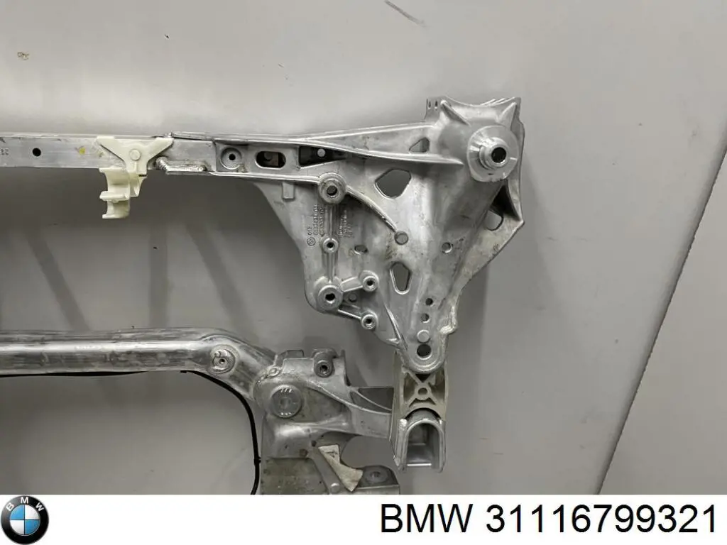 Compre 31116799321 BMW Viga de suspensão dianteira (plataforma veicular)