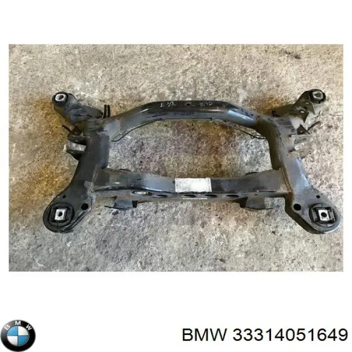 33314051649 BMW Viga de suspensão traseira (plataforma veicular)