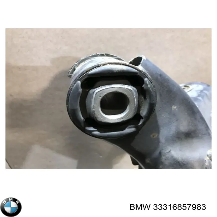 33316857983 BMW Viga de suspensão traseira (plataforma veicular)