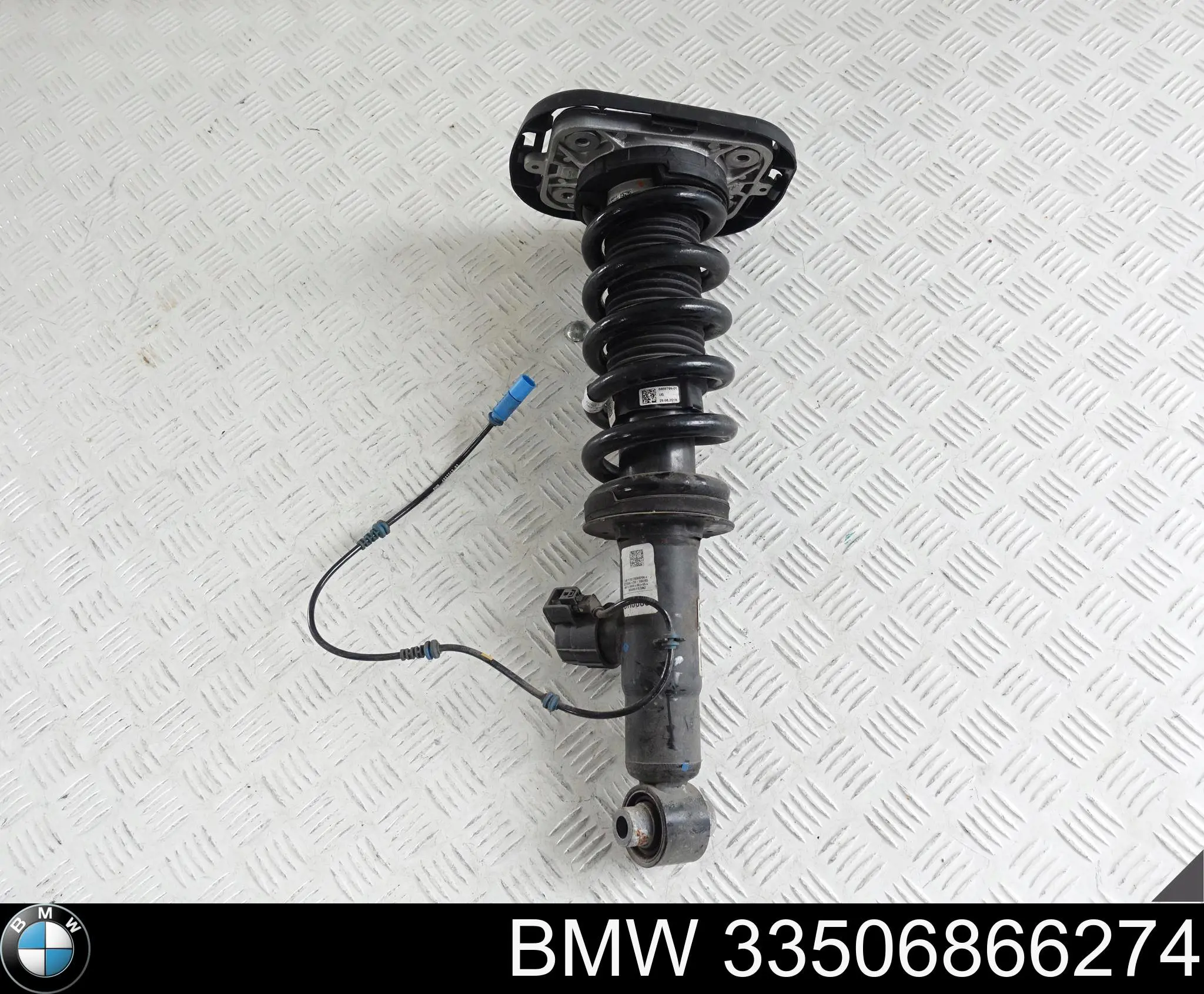 33506866274 BMW Suporte de amortecedor traseiro
