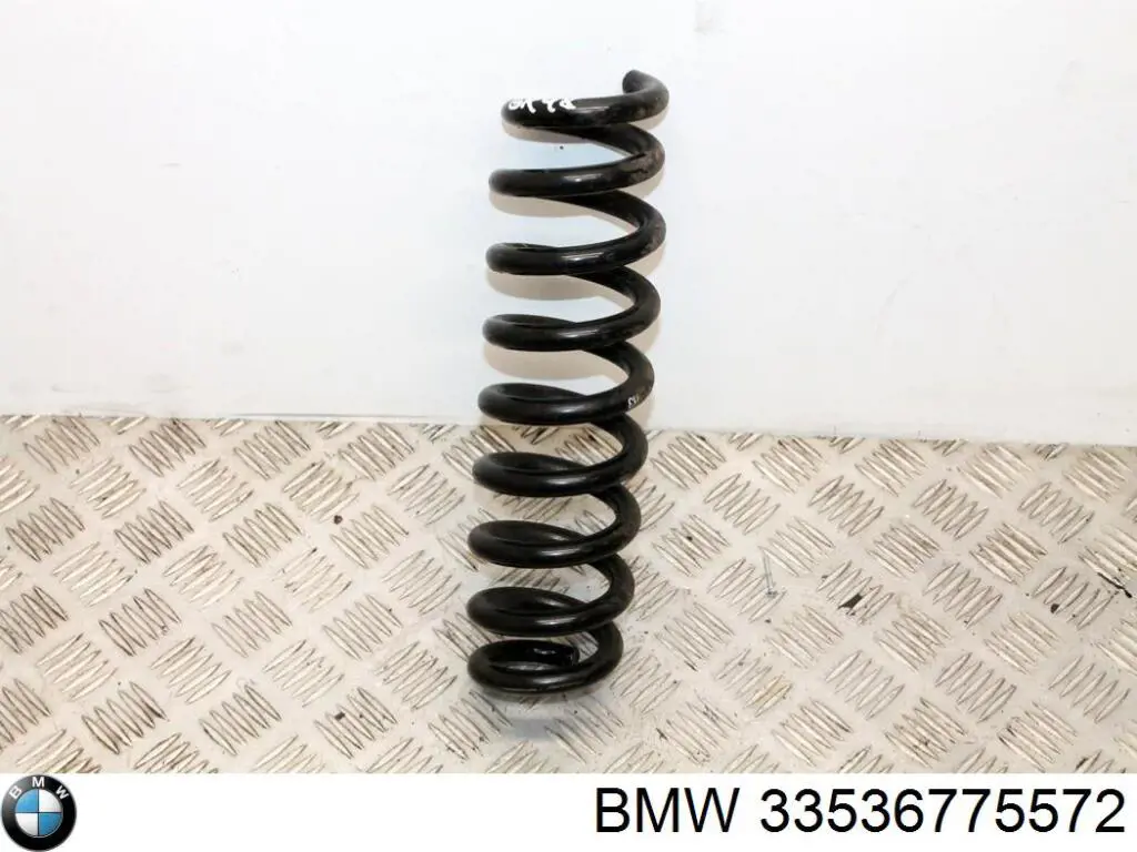 Compre 33536775572 BMW Mola traseira