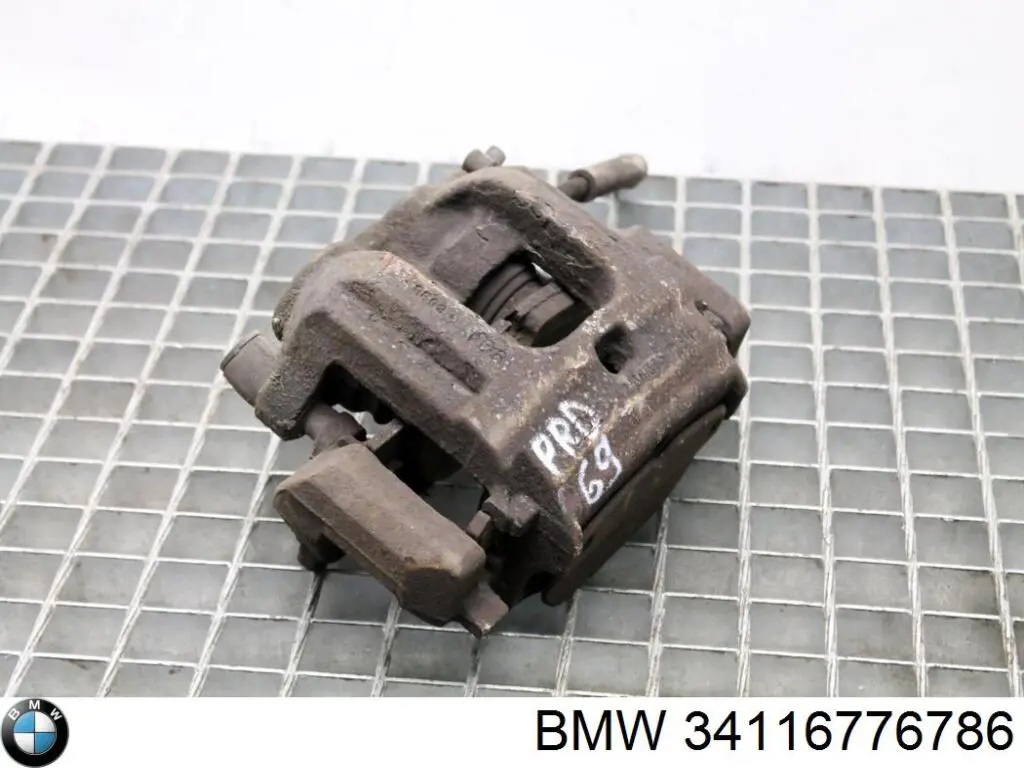 34116776786 BMW Suporte do freio dianteiro direito
