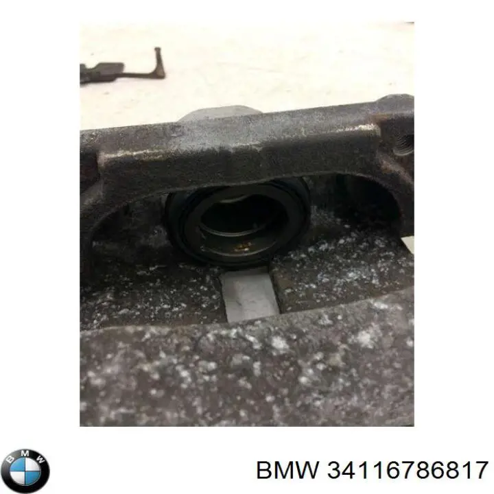 34116786817 BMW Suporte do freio dianteiro esquerdo