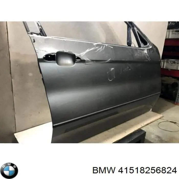 Compre 41518256824 BMW Porta dianteira direita