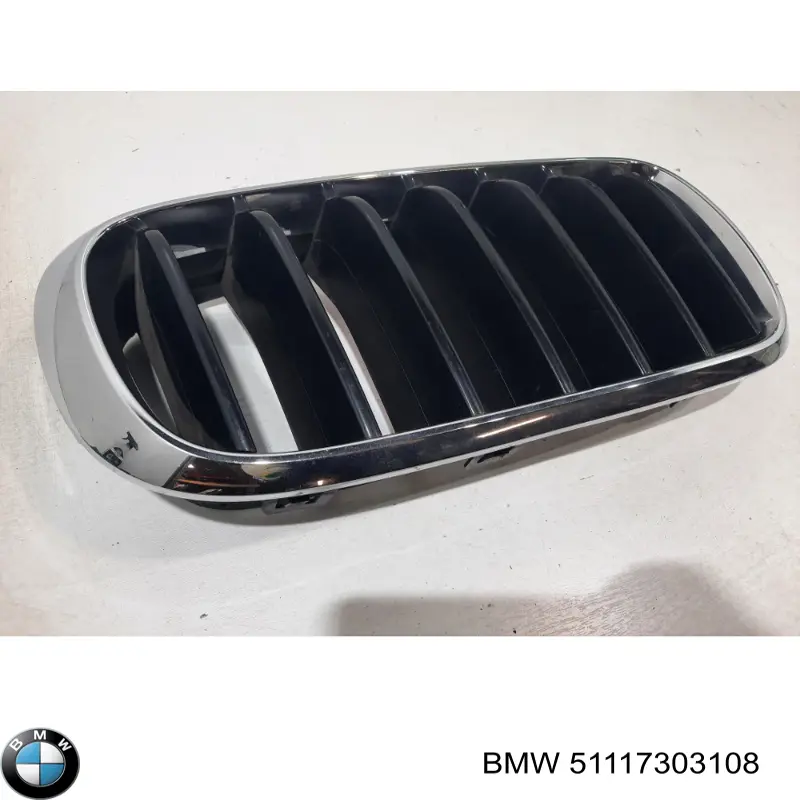 Compre 51117303108 BMW Grelha do radiador direita