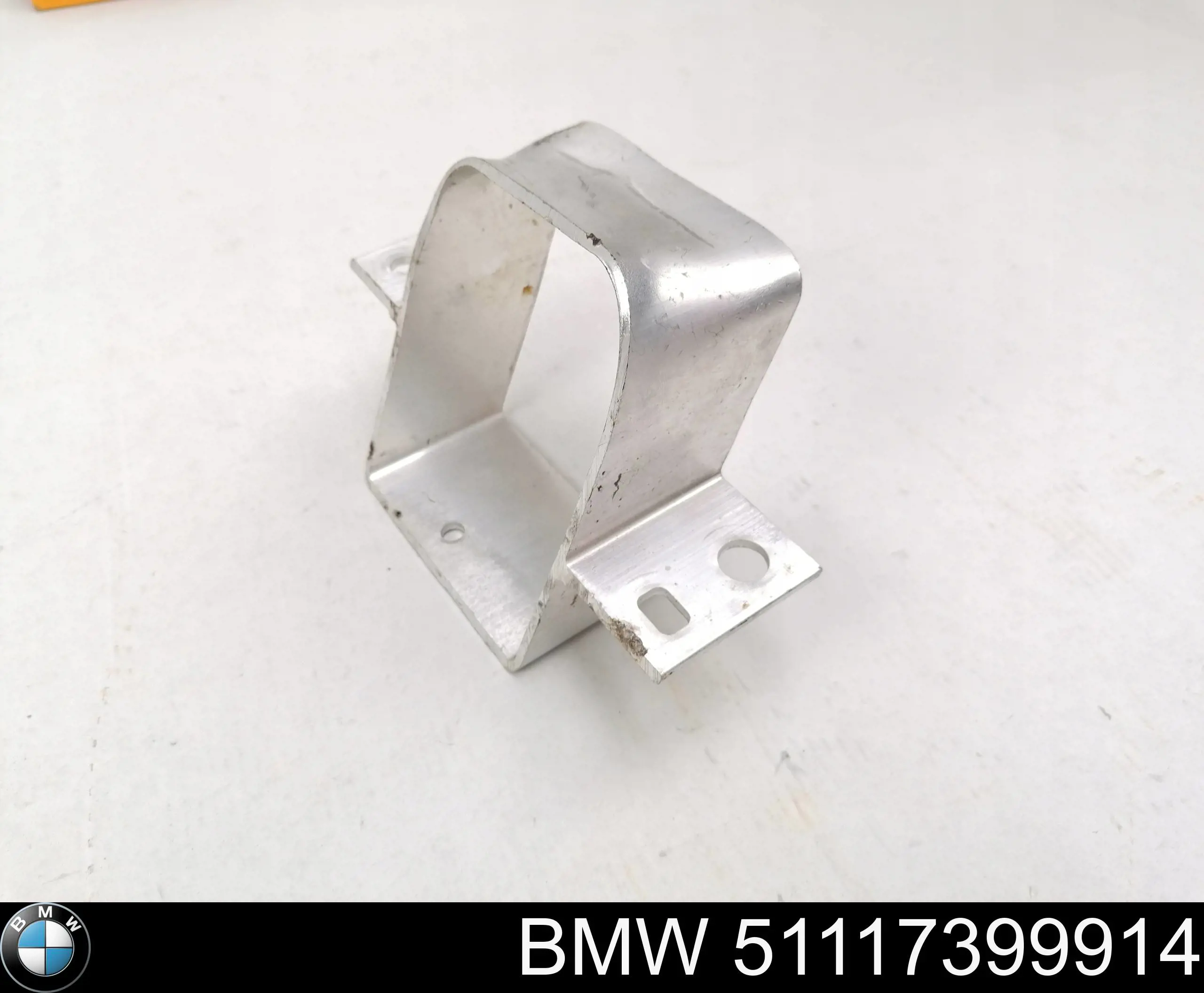 51117399914 BMW Consola de reforçador do pára-choque dianteiro