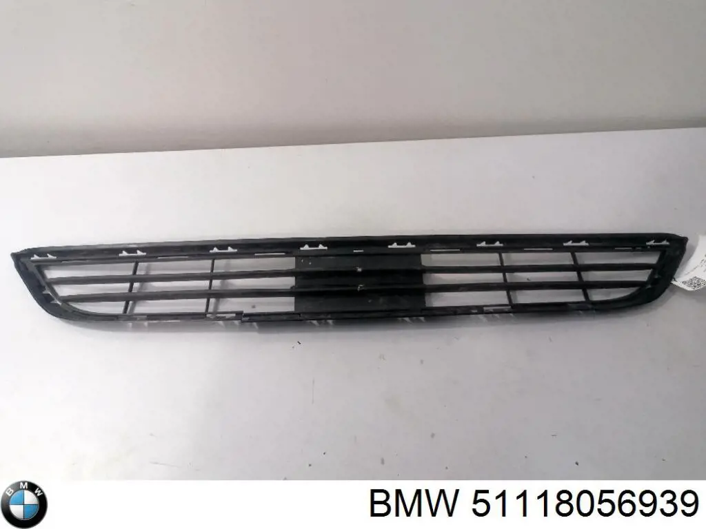 Grelha central do pára-choque dianteiro BMW 51118056939 preço, a partir de 102,09 USD
