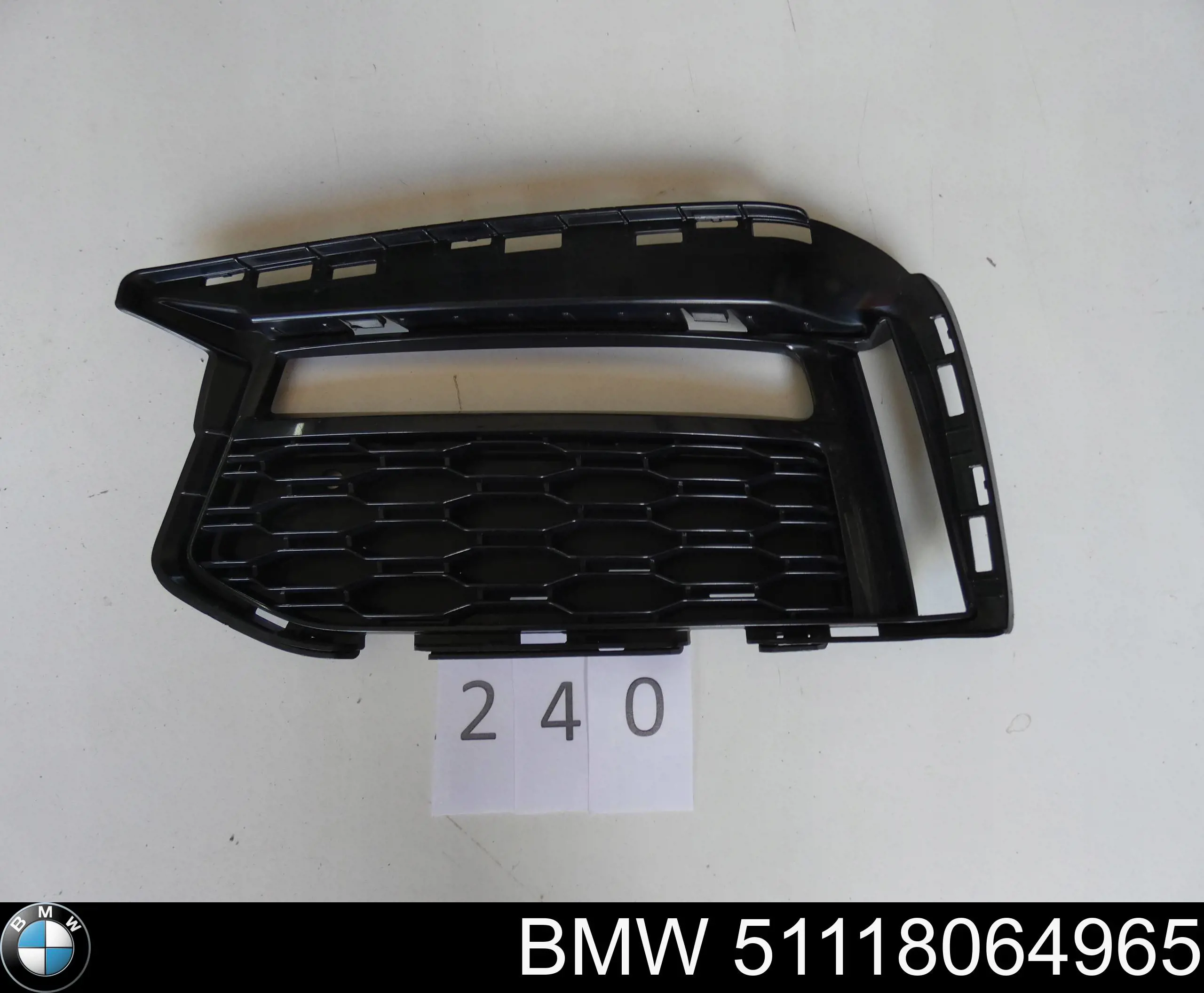 51118064965 BMW Grelha interna esquerda do pára-choque dianteiro