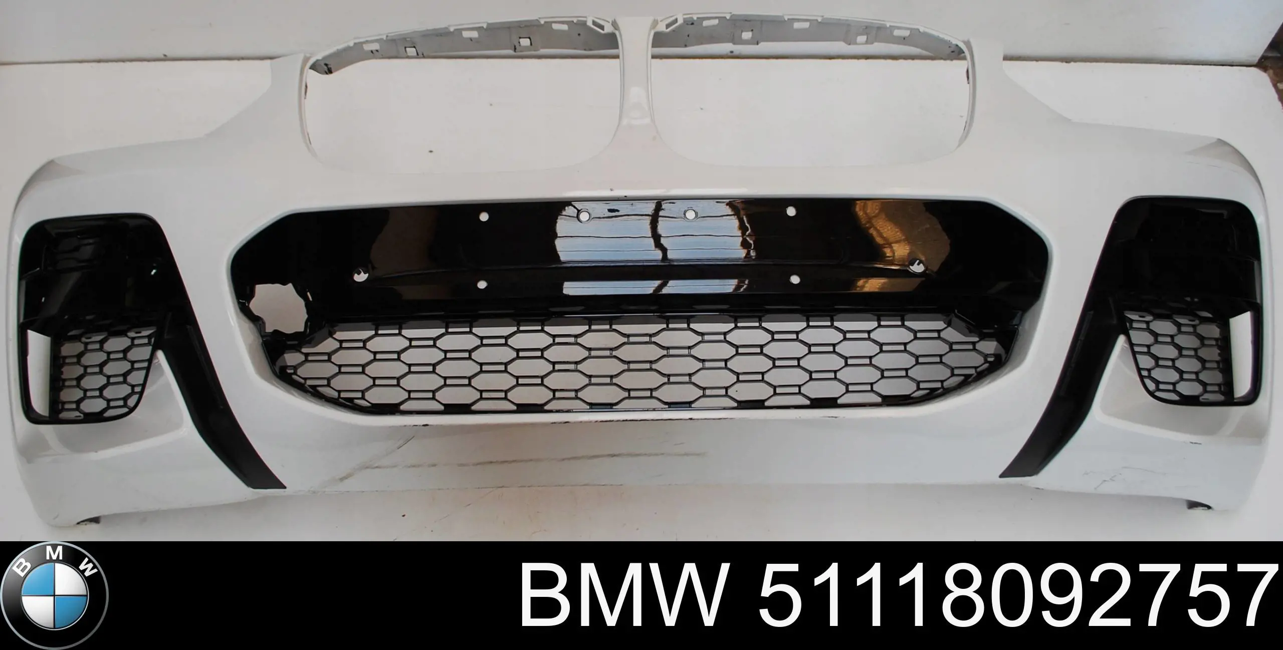 Grelha do radiador esquerda BMW 51118092757 preço, a partir de 49,92 USD