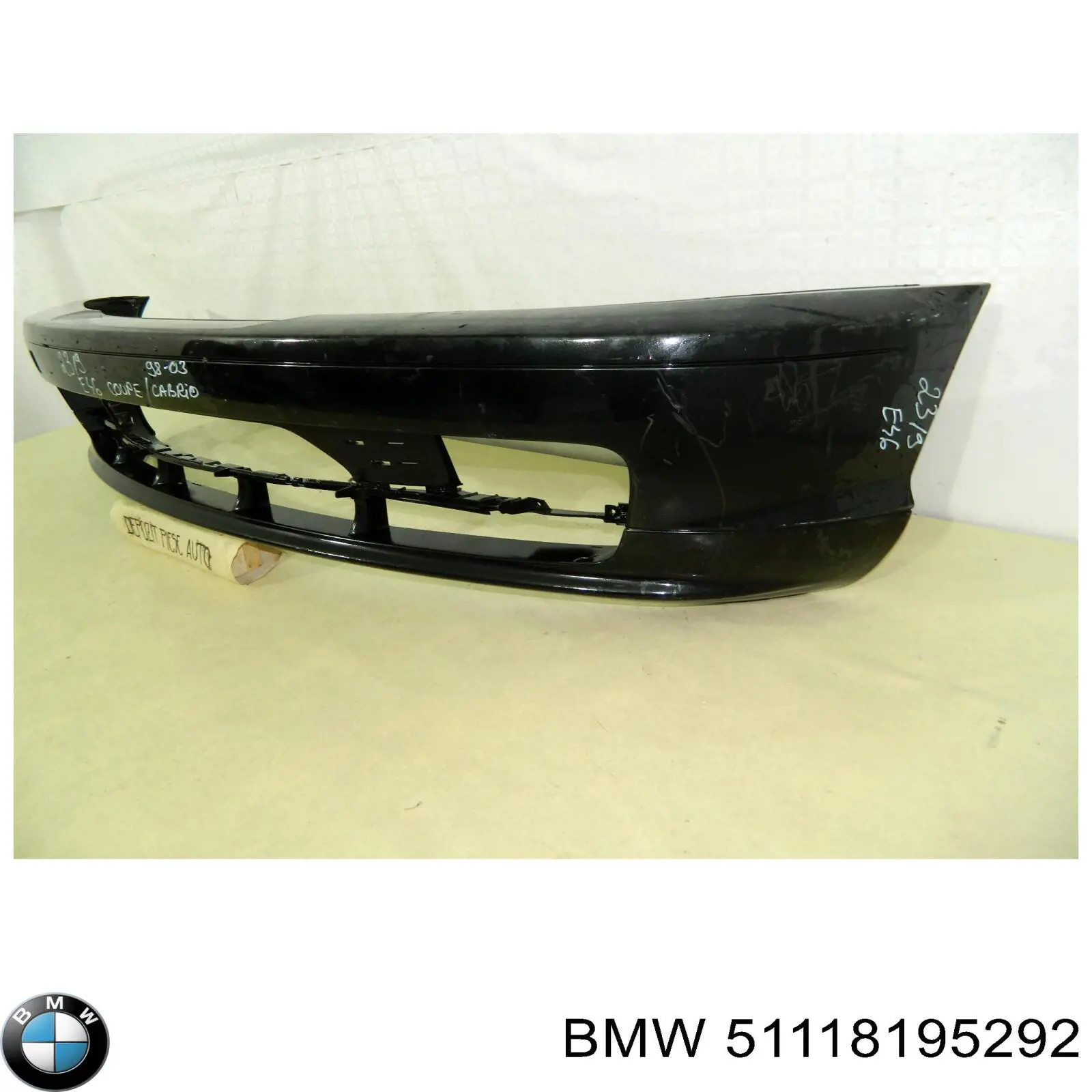 Pára-choque dianteiro 51118195292 BMW
