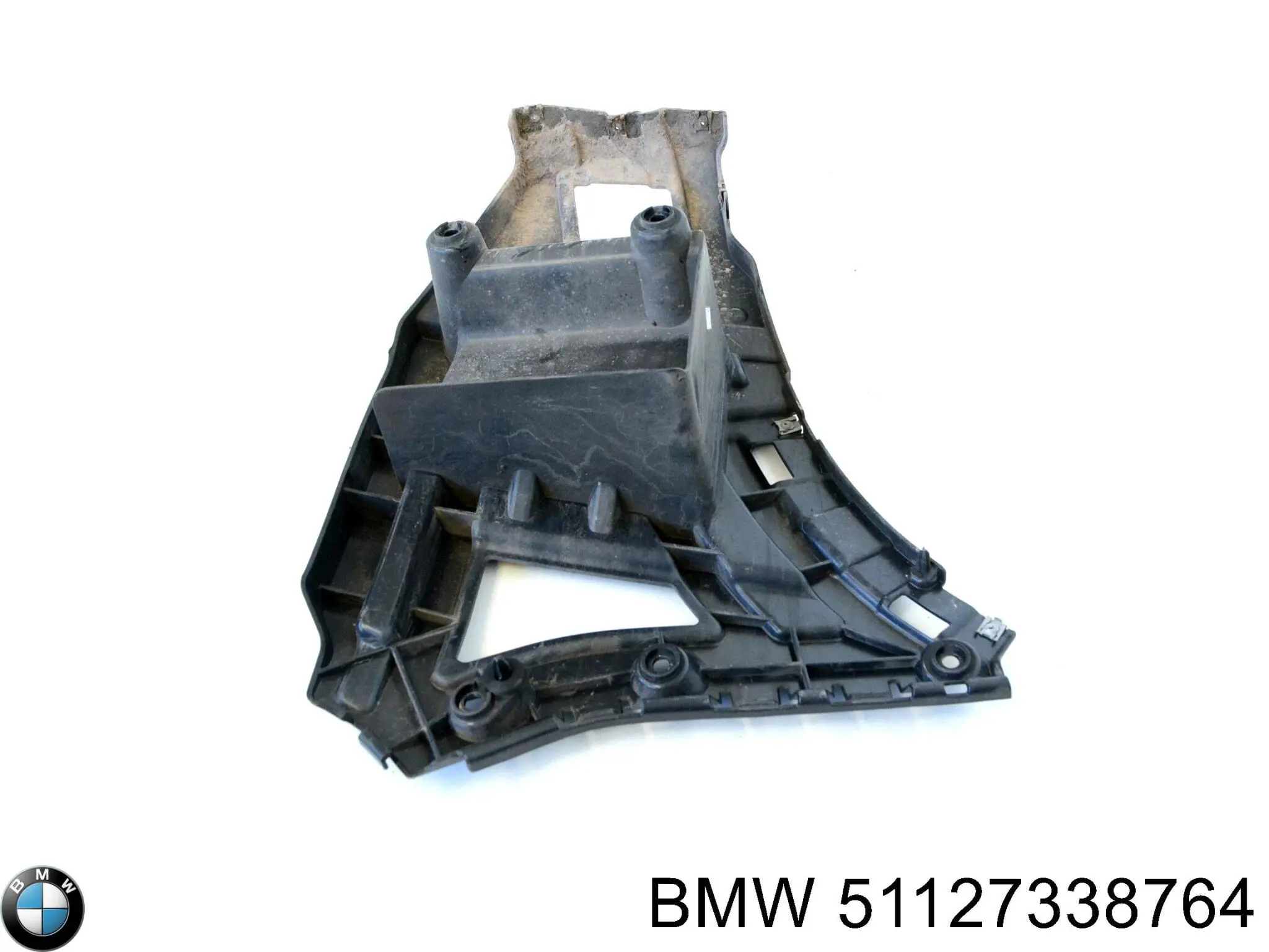 Compre 51127338764 BMW Guia direita do pára-choque traseiro