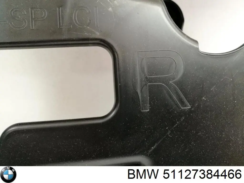Compre 51127384466 BMW Consola direita do pára-choque traseiro externo