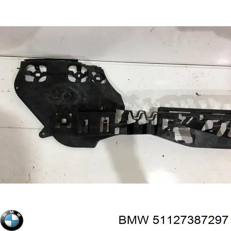 51127387297 BMW Consola central do pára-choque traseiro