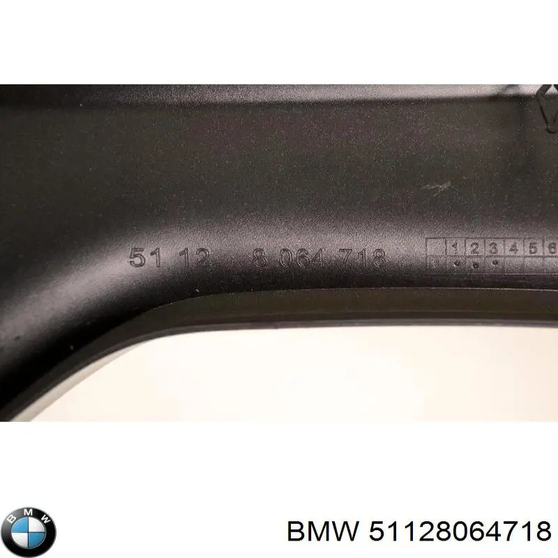 Compre 51128064718 BMW Placa sobreposta do pára-choque traseiro
