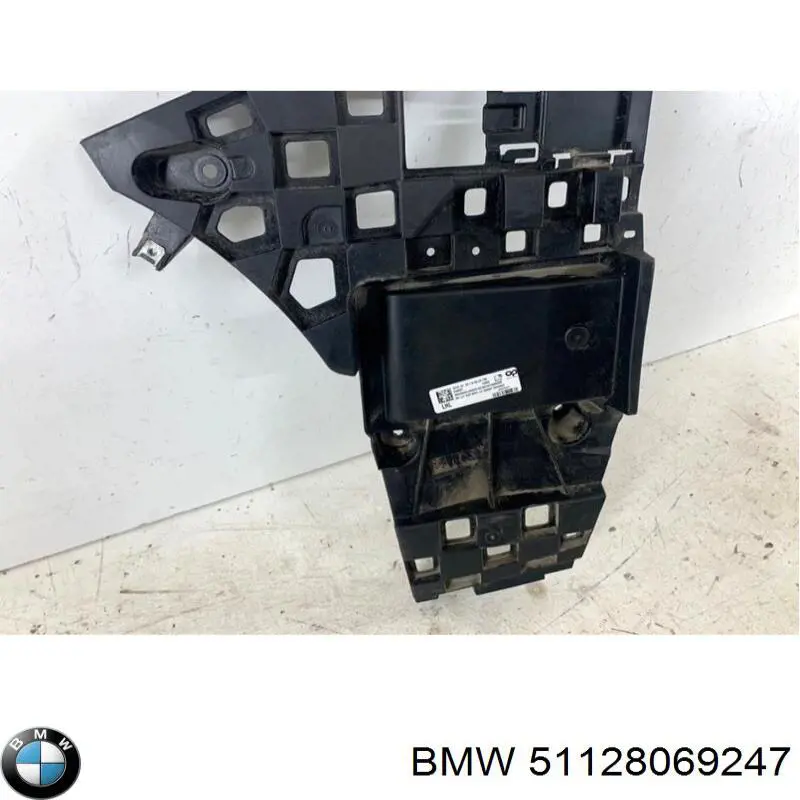 Consola esquerda do pára-choque traseiro externo BMW 51128069247 preço, a partir de 165,06 USD