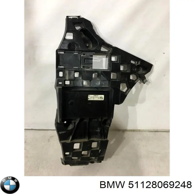 Consola direita do pára-choque traseiro externo BMW 51128069248 preço, a partir de 89,21 USD