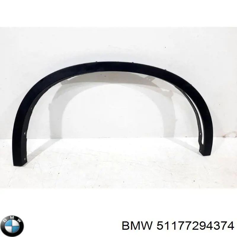 Expansor (placa sobreposta) de arco do pára-lama dianteiro direito 51177294374 BMW