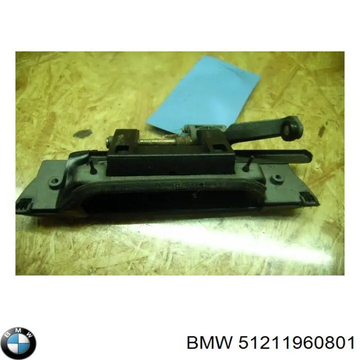 51211960801 BMW Maçaneta dianteira direita da porta externa