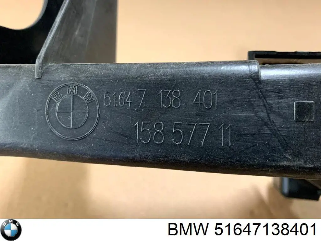 Consola (adaptador) de fixação da luz dianteira esquerda BMW 51647138401 preço, a partir de 88,53 USD