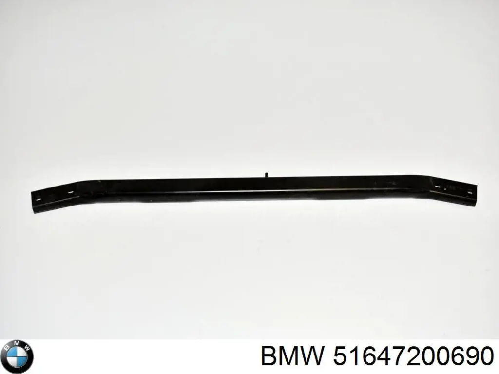 51647200690 BMW Placa sobreposta superior do painel dianteiro (de suporte do radiador)