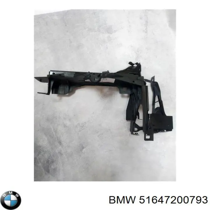 Compre 51647200793 BMW Consola (adaptador) de fixação da luz dianteira esquerda