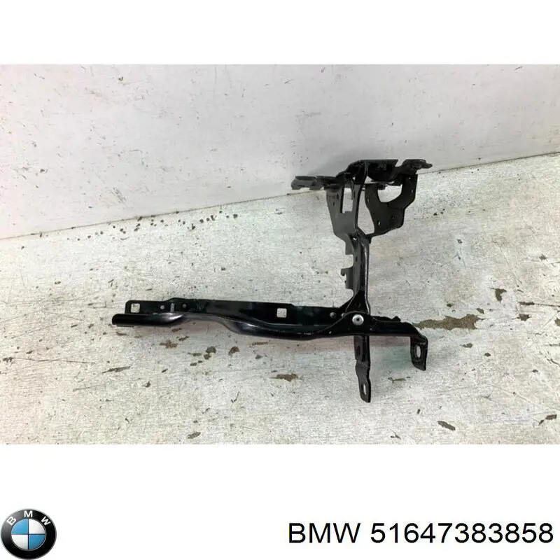 Compre 51647383858 BMW Consola (adaptador) de fixação da luz dianteira direita