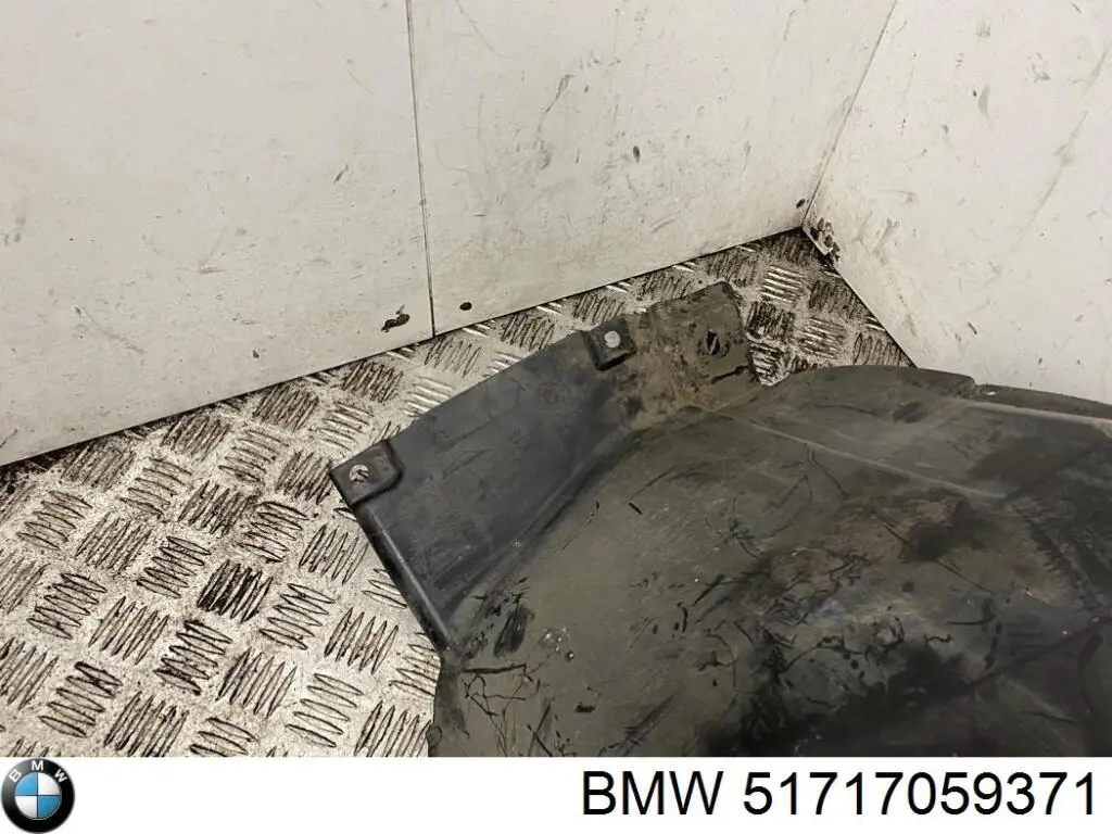 Compre 51717059371 BMW Guarda-barras esquerdo traseiro do pára-lama dianteiro
