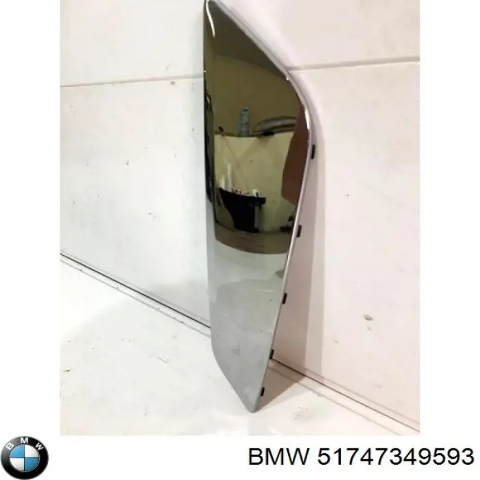 Moldura do pára-lama dianteiro esquerdo 51747349593 BMW