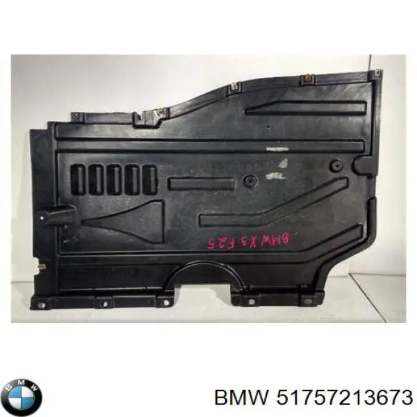51757213673 BMW Proteção de fundo traseira esquerda
