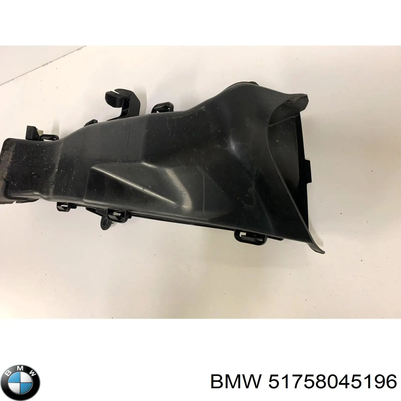 Proteção direita do pára-choque dianteiro BMW 51758045196 preço, a partir de 62,91 USD