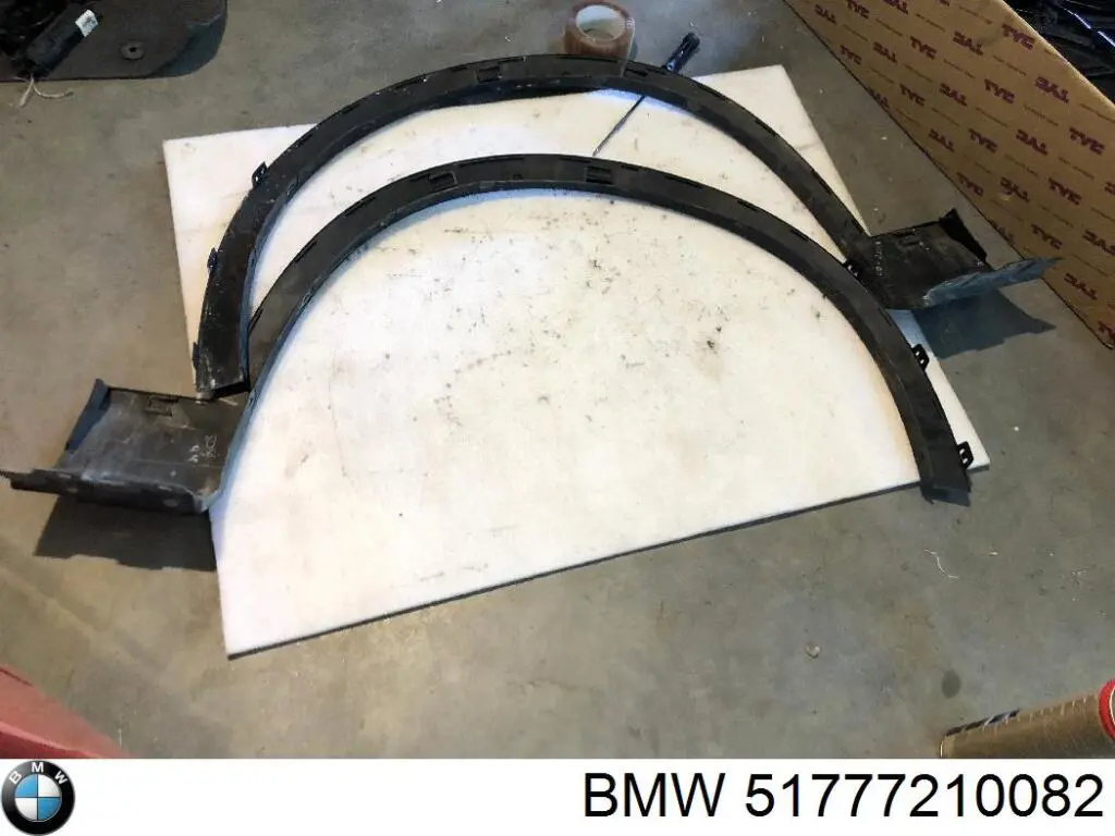 Expansor (placa sobreposta) de arco do pára-lama dianteiro direito BMW 51777210082 preço, a partir de 69,17 USD