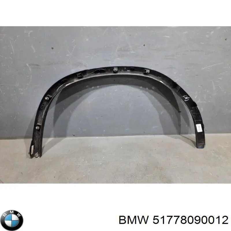 51778090012 BMW Expansor direito (placa sobreposta) de arco do pára-lama traseiro