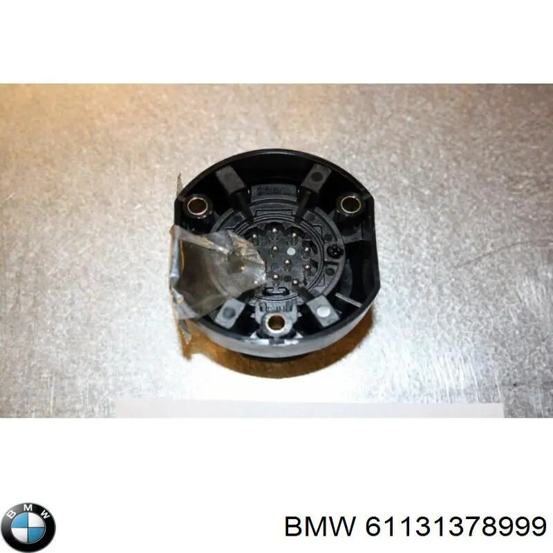 Compre 61131378999 BMW Tomada elétrica de reboque