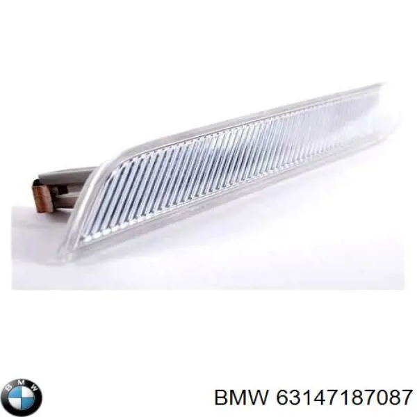 63147187087 BMW Retrorrefletor dianteiro esquerdo