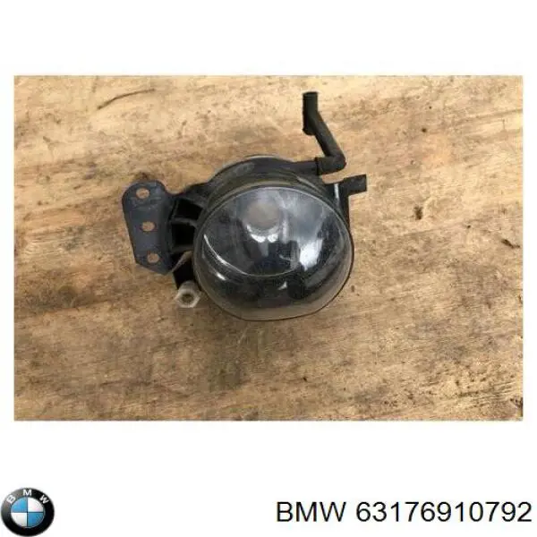 Compre 63176910792 BMW Luzes de nevoeiro direitas