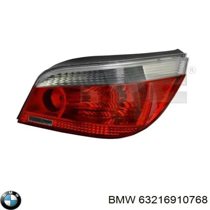63216910768 BMW Lanterna traseira direita externa