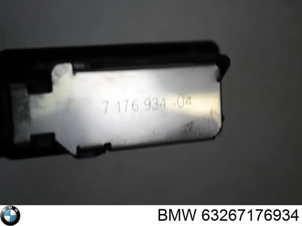 63267176934 BMW Lanterna da luz de fundo de matrícula traseira