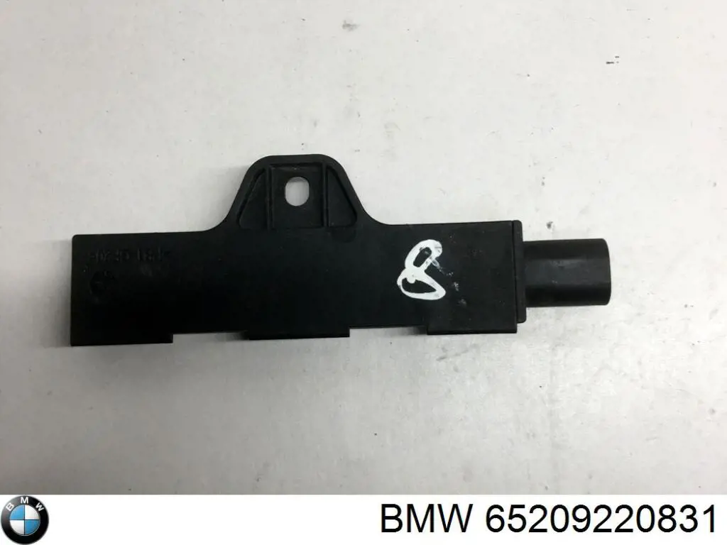 Antena BMW 5  G30, F90