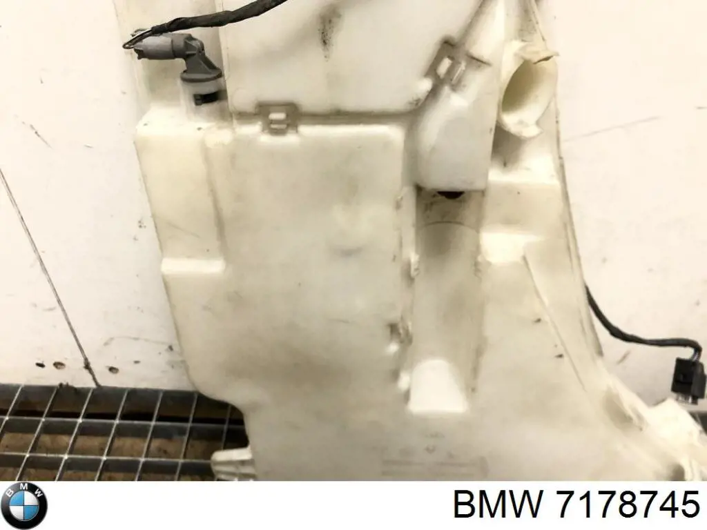 7178745 BMW 