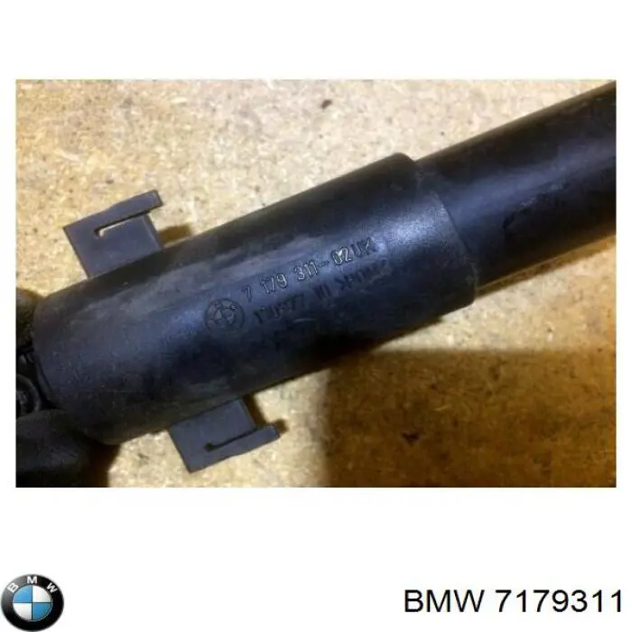 Compre 7179311 BMW Suporte do injetor de fluido para lavador das luzes (cilindro de elevação)