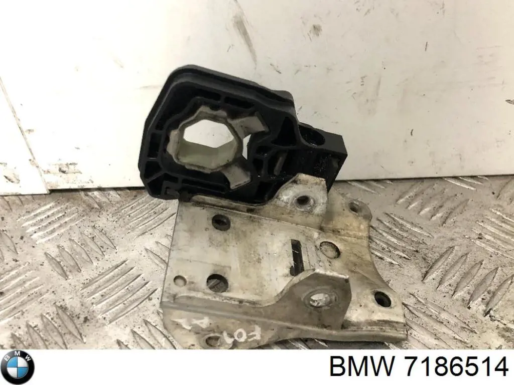 Consola do pára-choque dianteiro direito BMW 7186514 preço, a partir de 16,85 USD