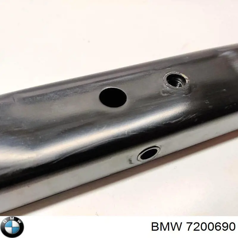 7200690 BMW Placa sobreposta superior do painel dianteiro (de suporte do radiador)