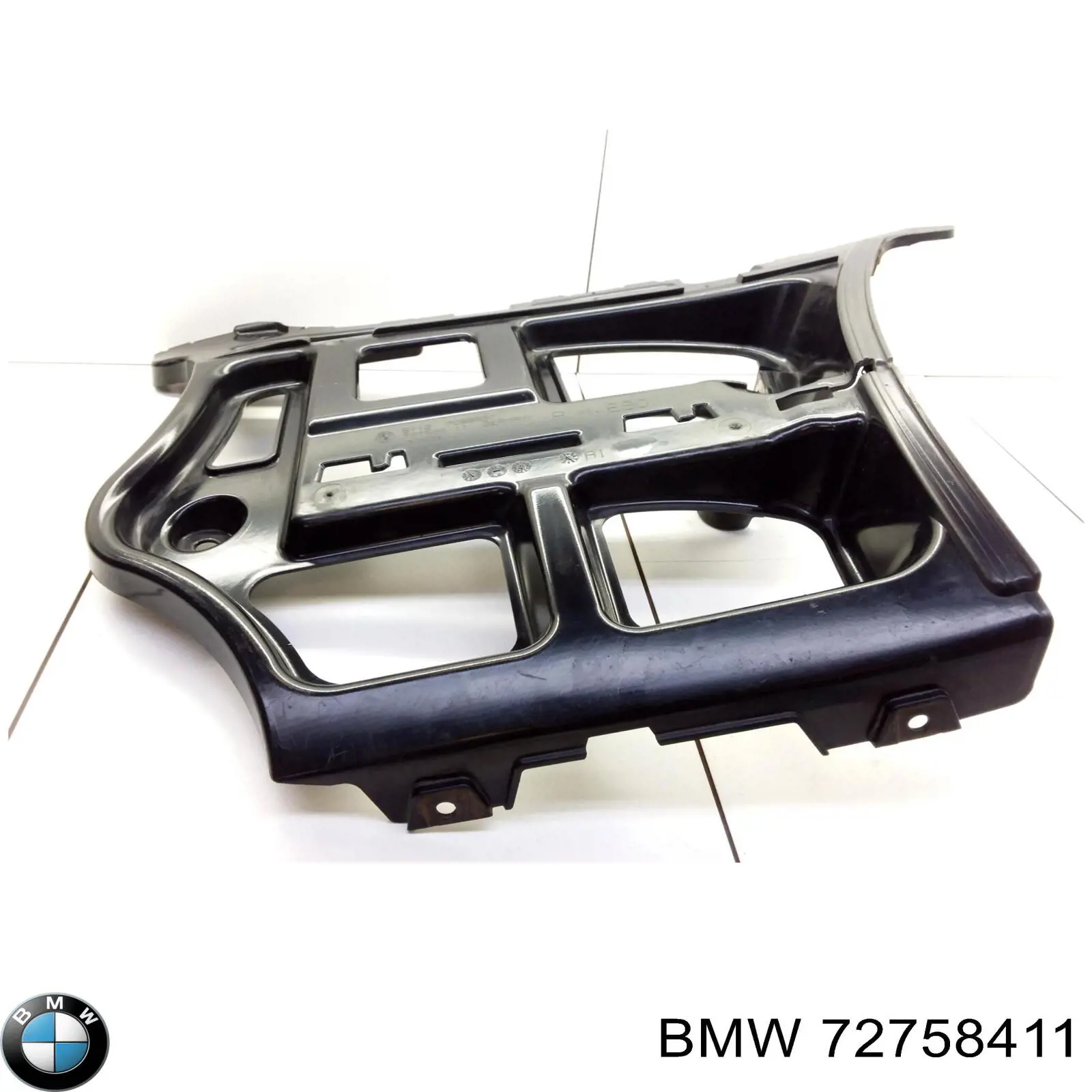 Pára-choque dianteiro 72758411 BMW